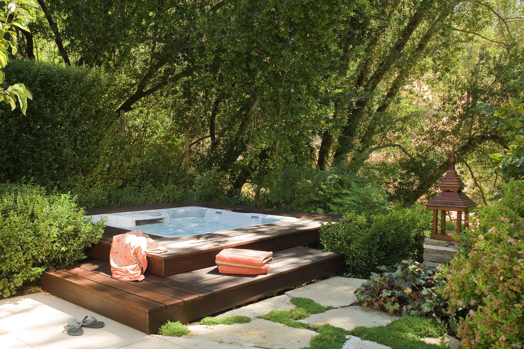Colorado Hot Tub Spa – 5' x 7' Outdoor Spa for 4 Adults